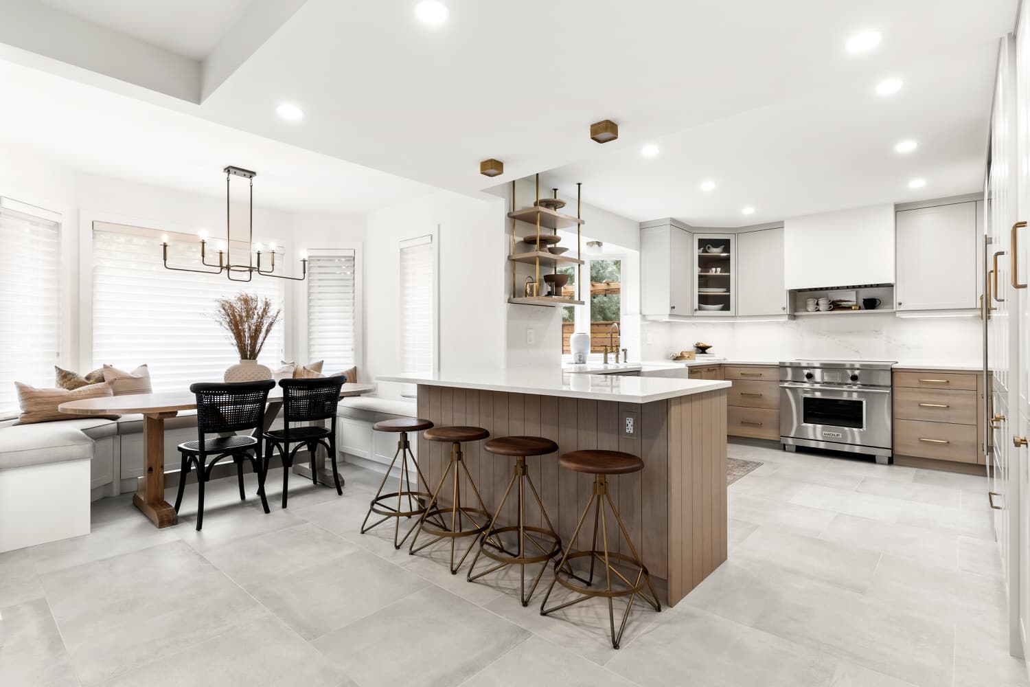 Modern kitchen with centre island and bar stools